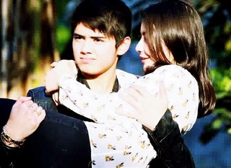 Dangdut hot banget sampe buka buka. Foto Sinetron: Foto Aliando Syarief dan Prilly Latuconsina ...