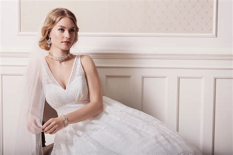 Brautkleider | Die schönsten Kleider & Trends 2019 entdecken