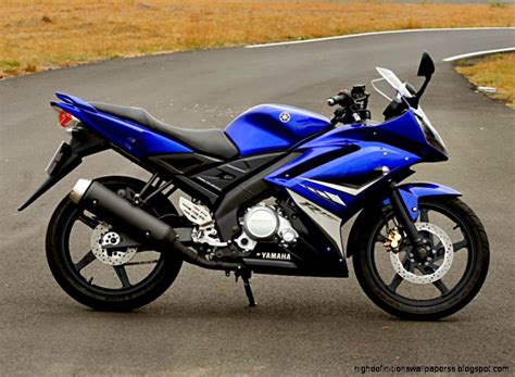 The r15 v2 is a sporty bike with stunning looks which can notch at a speed of abt 140. Hd r15 bike photos photo - amityville horror pictures of ...