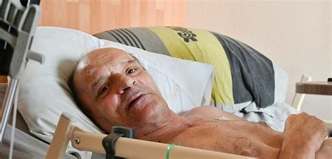 Alain cocq, 58 ans, atteint d'une maladie incurable et qui avait fait deux grèves des soins et de la faim en 2020 pour réclamer le droit à l'euthanasie, est décédé mardi 15 juin au matin en suisse par suicide. En direct sur Facebook, Alain Cocq se laisse mourir