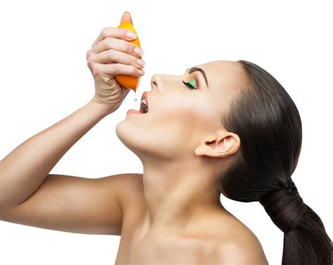 Masalah kulit dan pemecahannya dengan aha, bha, pha, dan vitamin c. Peranan vitamin C sangat diperlukan untuk menjaga ...