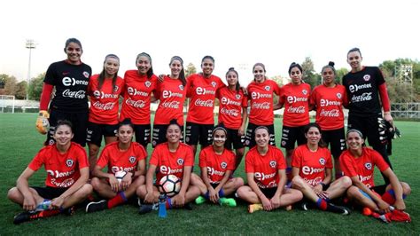The latest tweets from @laroja Selección femenina de futbol debutará este miercoles en la ...