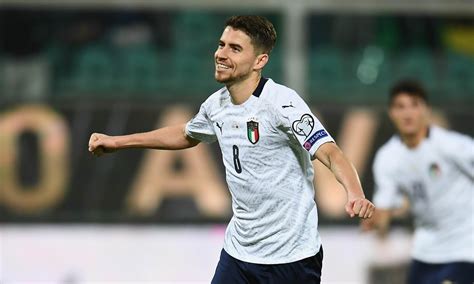 Getty but it saw him replace spaniard fabregas, who had already won two premier league titles and one fa cup with chelsea. Jorginho Italy Captain / Chelsea Fans Are Loving Jorginho ...
