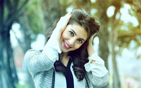 Cool and stylish whatsapp dp for girls. Stylish Girls DP For Whatsapp & Facebook - 2017