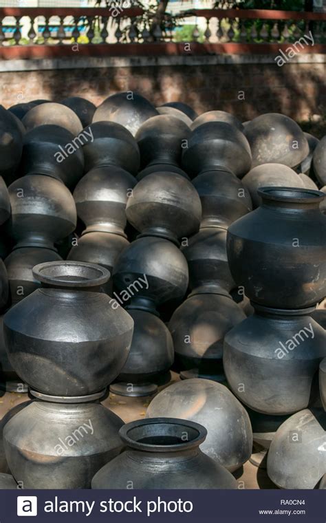 Check out our black clay pot selection for the very best in unique or custom, handmade pieces from our kitchen décor shops. Clay Cooking Pots High Resolution Stock Photography and ...