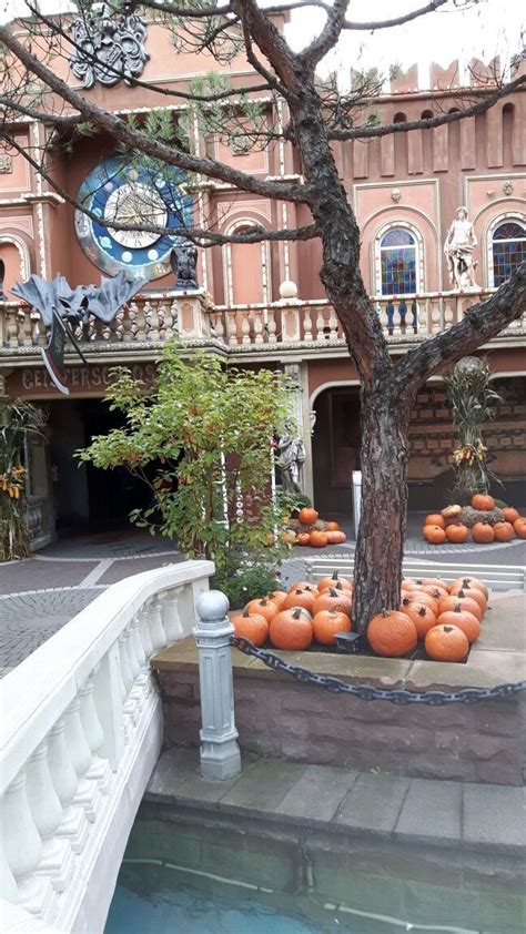 Sichere anzahlung, keine buchungsgebühren, einfache buchung. Geisterschloss, Europapark, Rust | Europapark rust ...