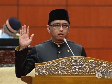 He held the jelebu seat in the parliament of malaysia until 2013. Ketua Pemuda Pas dilantik Ahli Dewan Negara