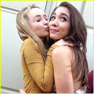 Immer das ziel „showgeschäft vor augen, bildete er sich unter anderem mit. Know CemSim: rowan blanchard and sabrina carpenter 2018