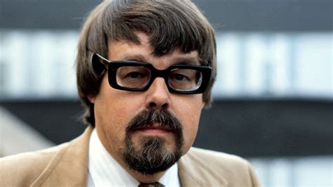 Semantic scholar profile for m. Bo Strömstedt 1969 2 juli 1969 kl 13.05 - Sommar & Vinter ...
