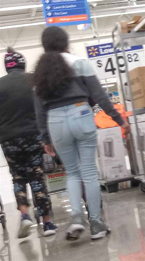 Candid teen in very short skirt. Latina JB Teen Tight Jeans - Tight Jeans - Forum