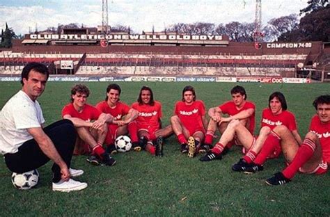 Maybe you would like to learn more about one of these? A 28 años del debut de Marcelo Bielsa como DT de Newell's ...