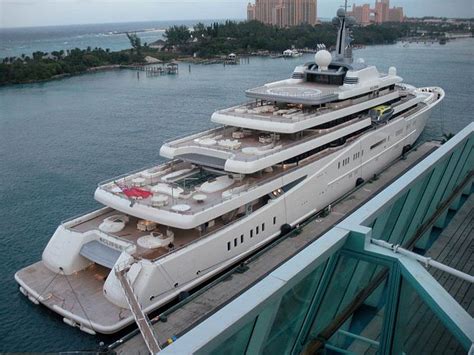 The eclipse yacht, also known as the second most expensive private yacht in the world valued at $1.5 billion. wordlessTech | Eclipse super yacht