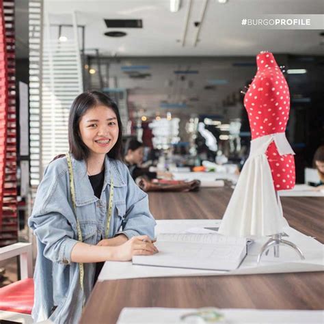 Sekolah fashion design, perlu kuliah atau kursus untuk jadi fashion designer? 7 Lembaga Pendidikan Fashion Design Untuk Berkarier di ...