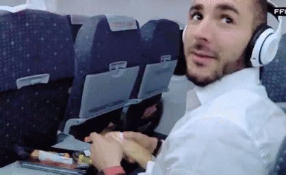 Karim benzema real madrid gifs, reaction gifs, cat gifs, and so much more. Karim Benzema En El Avion GIF - KarimBenzema Laughing Lol ...