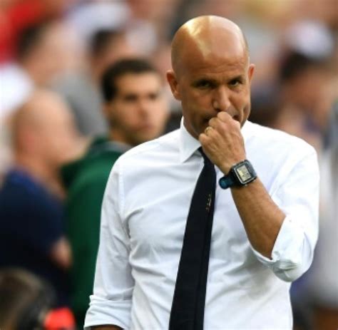 The 2018 fifa world cup was an international football tournament contested by men's national teams and took place between 14 june and 15 july 2018 in russia. sp-Fußball-WM-2018-WC-2018-Italien-Di-Biagio-Interimscoach ...