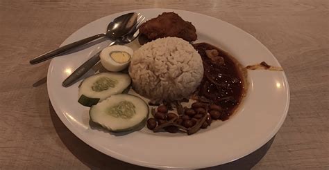 An administrator behind obscene telegram chat group sg nasi lemak was sentenced on thursday (jun 3) to mandatory treatment for a year for major depressive disorder. UK man spontaneously flies over 9,600km from Greece to M ...