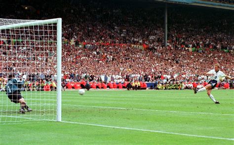 Nach einem 1:1 in florenz wurde das duell einen. Spanien gegen Italien - Zwischenzeitlich unbesiegbar ...