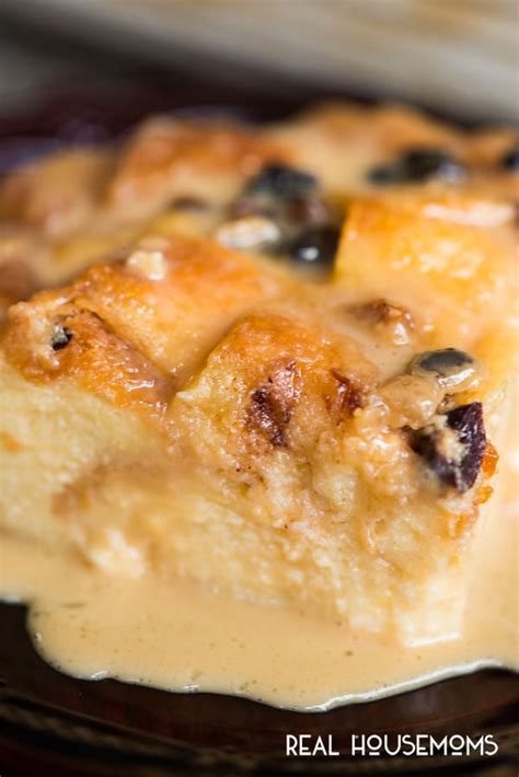 Press lightly with back of large spoon to moisten all bread. Yard House Bread Pudding Recipe - Yard House Bread Pudding ...