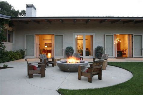 Check spelling or type a new query. 16 Exceptional Mid-Century Modern Patio Designs For Your ...