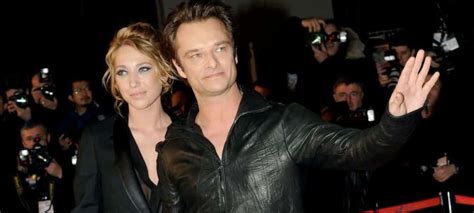 Quand laura smet se battait pour qu'on respecte son père. Johnny Hallyday: Laura Smet et David Hallyday gagnent une ...