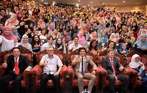 Anda berada di tempat yang betul. AKPK-UKM-HSBC Tingkat Literasi Kewangan | UKM News Portal