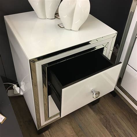 A single drawer with square ring pull offers. Madison White Glass 2 Drawer Mirrored Bedside Cabinet in ...