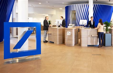 Deutsche bank spain is among the top banks in the national rankings and is one of the leading foreign banks in the country. Deutsche Bank España forma a sus empleados en ...