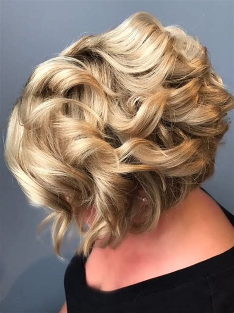 Owner brandi new has been in the salon and boutique industry for more than a decade and has been slingin' shears and flingin' tees in the austin area since 2005. Pin by Studio Blush LLC on Studio Blush Hair | Salon ...