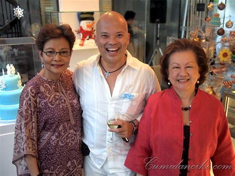 Tengku abdul aziz tengku mohd hamzah. The Launch of A Slice of Heaven at Terrace @ Hock Choon ...