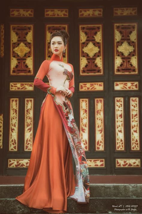 Vietnamese long dress | Vietnamese long dress, Vietnamese traditional dress, Asian outfits