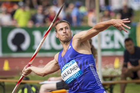 Van alphen won the silver medal at the 2007 summer universiade and finished eleventh at the 2007 wo. Hans van Alphen zegt af voor tienkamp - Het Belang van Limburg