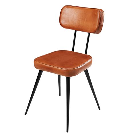 Très belle patine du cuire marron clair. Chaise en cuir de chèvre et métal noir Clapper | Maisons du Monde