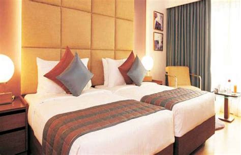 Jetzt mumbai entdecken und in einem der oyo rooms übernachten. Hotel Yogi Executive - Hotels near Siddhivinayak Temple ...