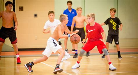 Whether you want to learn the basics of the or improve your core skills, we have something for you. Snow Valley Iowa Basketball Schools at Wartburg College