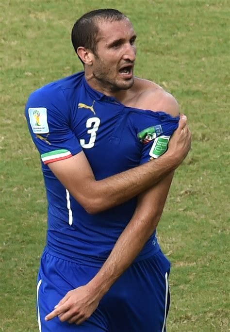 Jul 01, 2021 · giorgio chiellini ha parlato alla vigilia della sfida dei quarti di finale tra belgio e italia che si giocherà domani, venerdì 2 luglio alle ore 21 all'allianz arena di monaco di baviera. Luis Suárez, una vida a mordiscos | El Diario Vasco