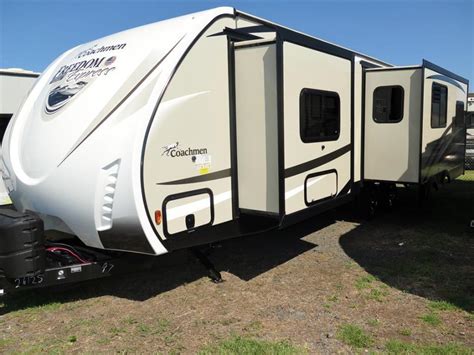In fact, many of our current customer probably remember seeing the brand driving down u.s. Coachmen Rv Freedom Express Liberty Edition 297rlds RVs ...