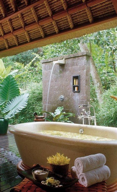 See more ideas about outdoor baths, outdoor, outdoor bathtub. Could you imagine yourself relaxing here in this outdoor ...