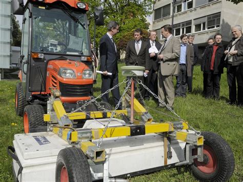 Die stadt linz hat deshalb drei tiefgaragen im. Minister-Besuch an der ZAMG — ZAMG