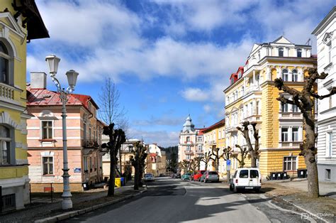 Das kleine binnenland wird im westen von deutschland, im norden von polen, im osten von der slowakei und im süden von österreich begrenzt. Marienbad, Tschechien Foto & Bild | europe, czech republic ...