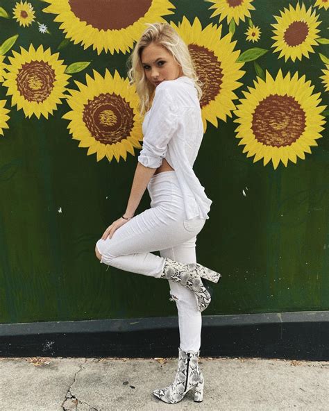 Her career started to take off after moving to la when she got a spot on abby's ultimate dance competition. Jordyn Jones - Social Media 01/16/2020 • CelebMafia