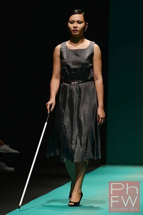 Visually impaired lady who walked down the runway for EsAc by Audie AE ...