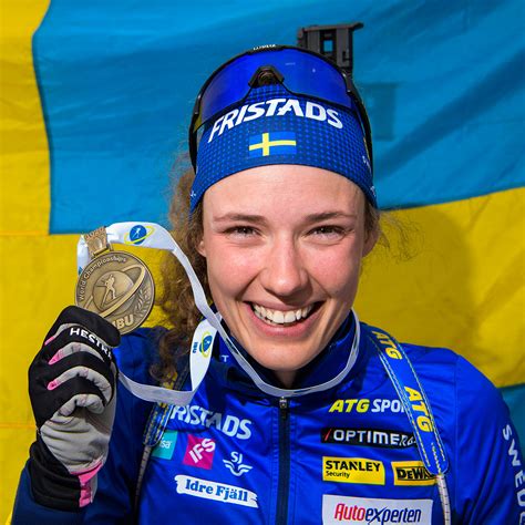 She is in a relationship with swedish biathlete jesper nelin. Hanna Öberg hyllas för modiga beslutet - inför VM-bronset ...