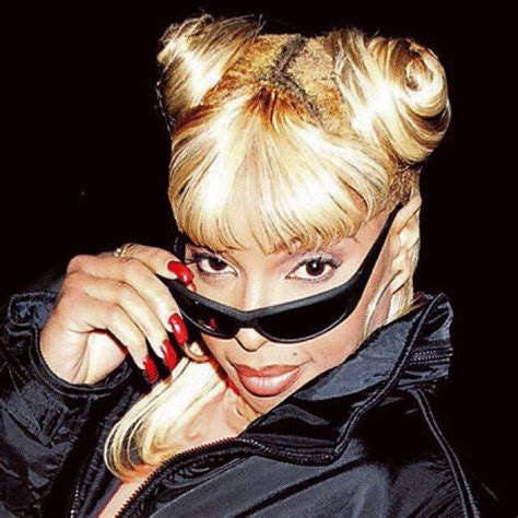 Chances are, she's wearing a blond lob haircut, oversized sunglasses, and an ensemble entirely made up of leopard print. 52 Likes, 0 Comments - Aurora Elektra (@divaofgeneva) on ...