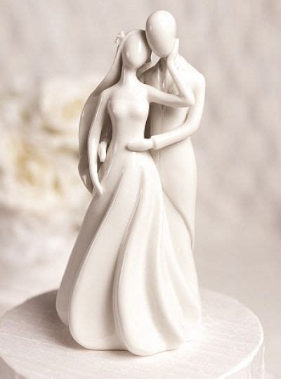 Elegant bride groom couple cake topper wedding resin decoration figurine gift valentine's day engagement decor anniversary. Silhouette of Love Cake Topper Figurine (White) en 2019 ...