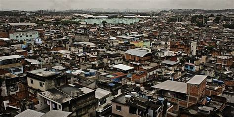 Jacarezinho, a favela in the north zone of rio de janeiro with regard to violence, the approach of the police in the favela is completely different from their approach outside it, on 'the asphalt.' Jacarezinho: a história da favela mais negra do Rio de ...