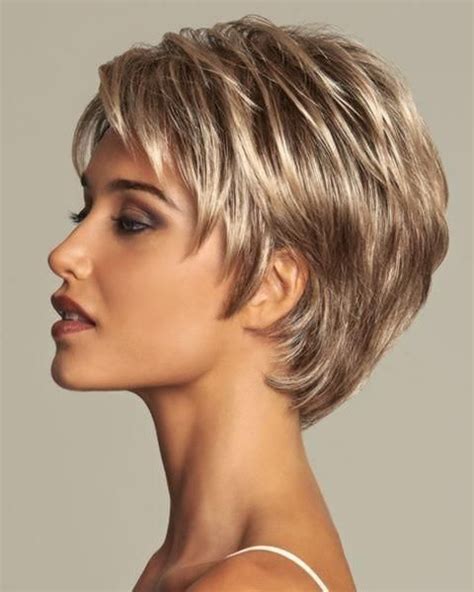 Coupe courte pour femme de 65 ans. Liste : Les +20 meilleures idées de coiffure courte ...