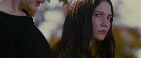 Evie fox masturbates in the shower. Stoker and the Horror of Growing Up | Bright Wall/Dark Room