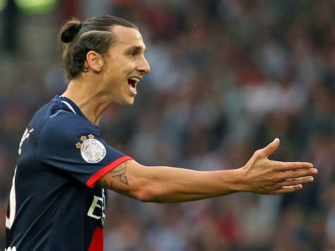 Balkan immigrant zlatan ibrahimovic becomes, after a rough childhood, a swedish football champion of several decades. Zlatan Ibrahimovic Lange Haare / Zlatans Frisurenkarussell ...