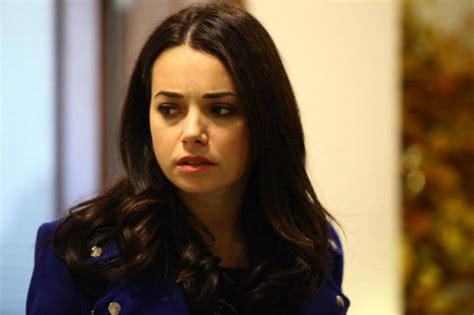 Özgü namal rol aldığı sinema ve diziler ile adından söz ettiriyor. Özgü Namal Resimleri - Sinemalar.com