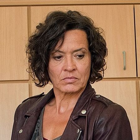 Treibjagd zusammen mit wotan wilke möhring in hamburg ermittelt, will auch andere davon begeistern. Ulrike Folkerts als Kommissarin Lena Odenthal - Tatort Fans